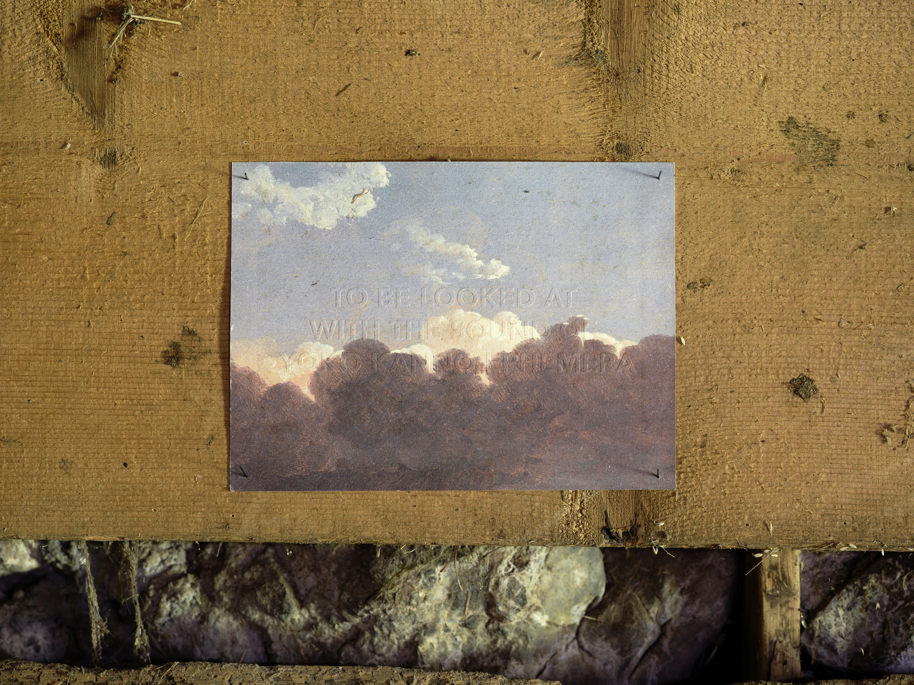 Maria Loboda – An exhausted Dr. John Dee enjoys the view towards the lake, 2021 – Foto: David Aebi