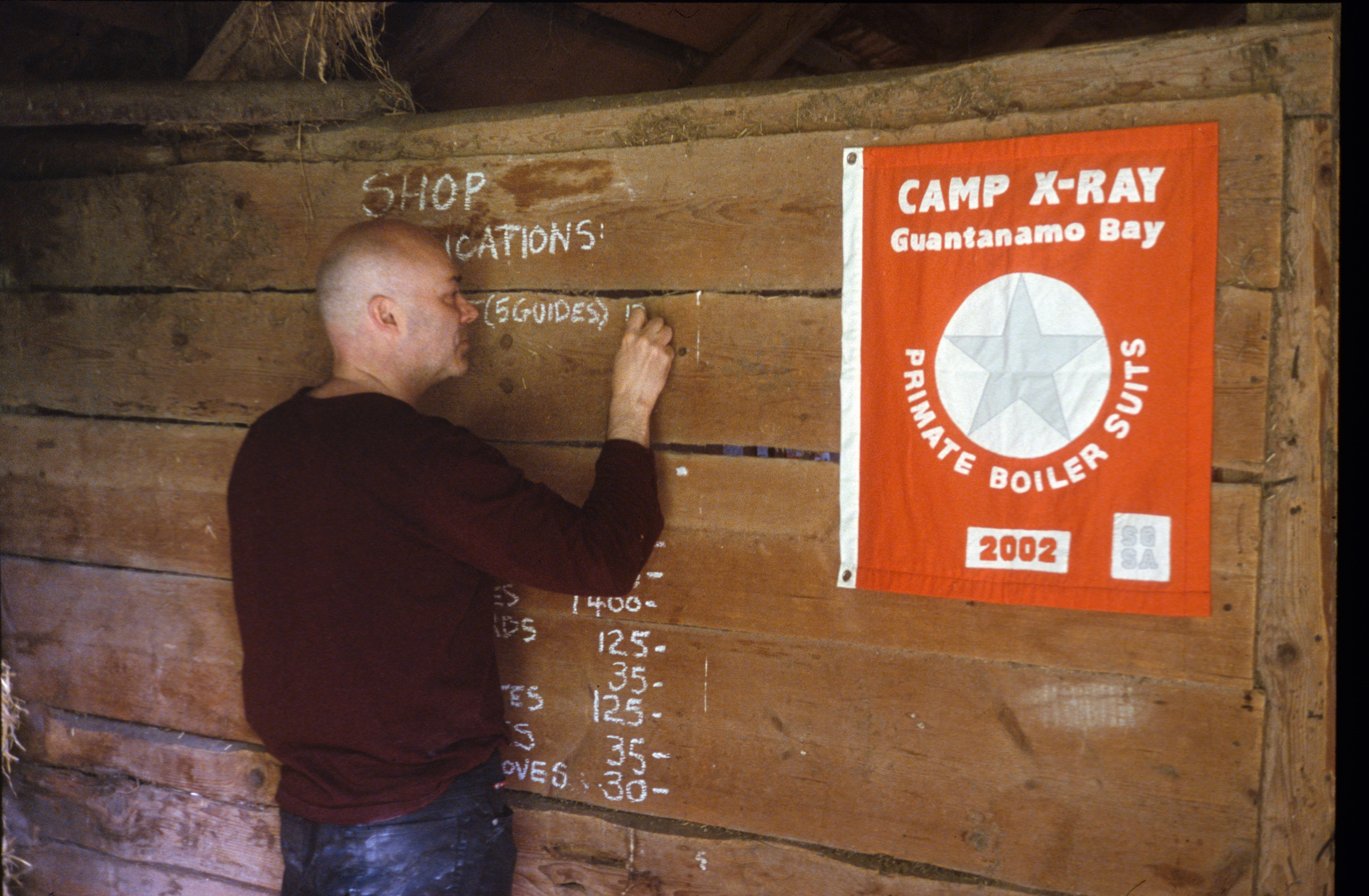 Bill Burns--A Clubhouse for Safety Gear for Small Animals – Swiss Division, 2006 – Foto: Bill Burns